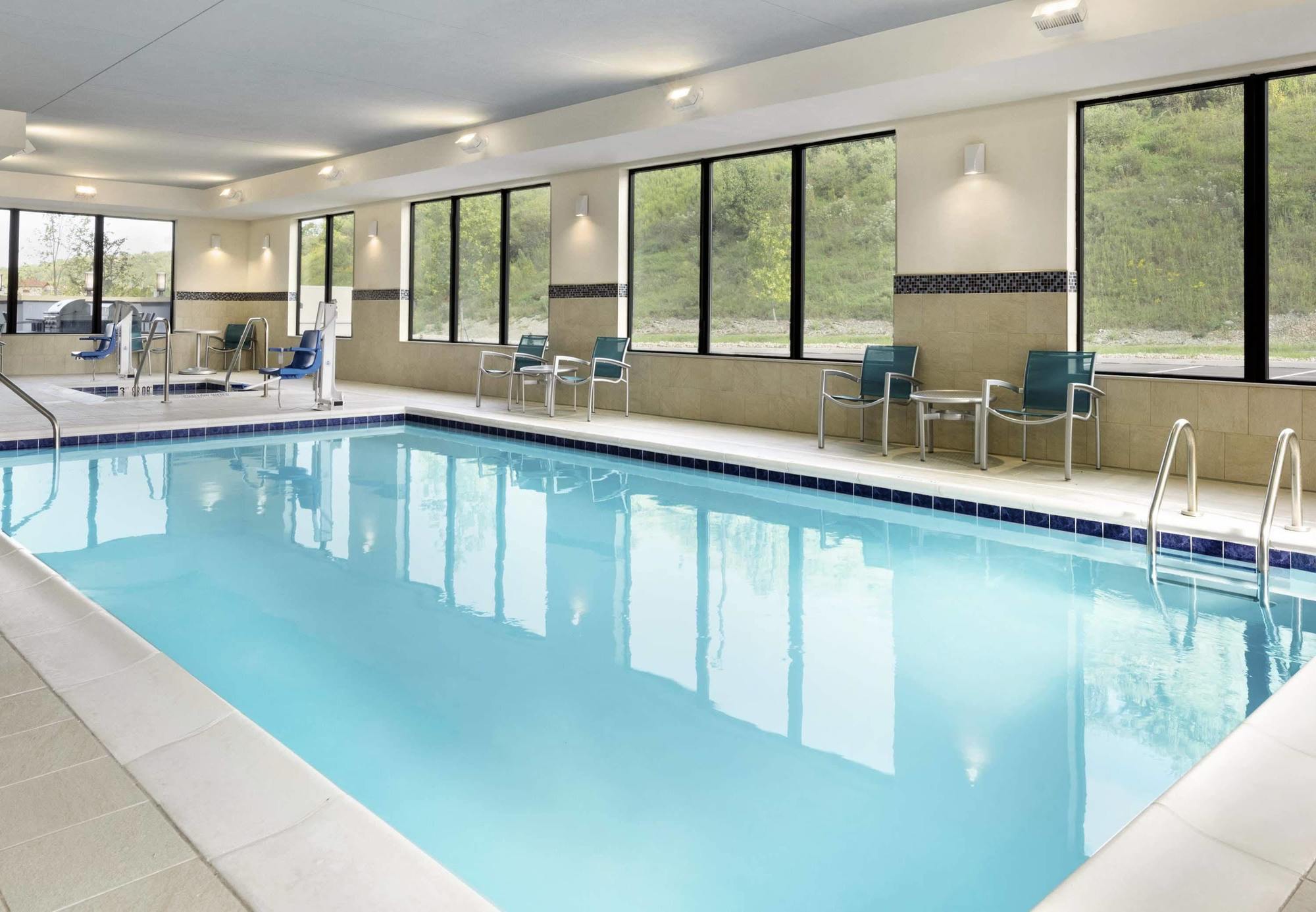 Towneplace Suites By Marriott Pittsburgh Airport/Robinson Township Экстерьер фото